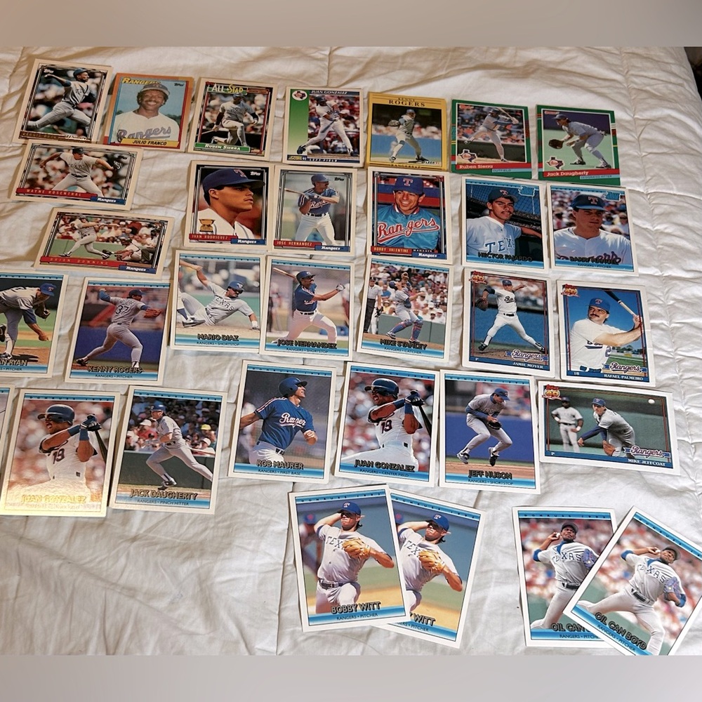 •5 FOR $10 KIDS TOYS• Texas Rangers Baseball Card Lot (32 Card Lot)